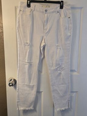 NWOT White Jeans - Distressed High-Rise